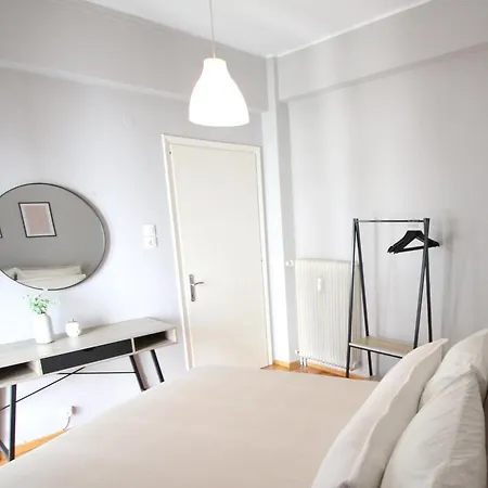 Apartamento Renovated 2 Bedroom In *