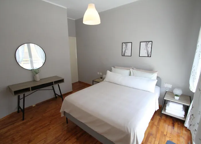 Newly Renovated 2 Bedroom In * Kozani