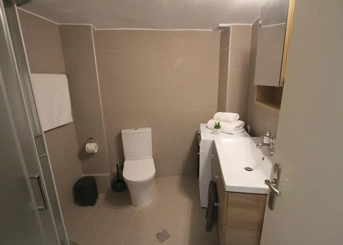 Newly Renovated 2 Bedroom In Apartamento